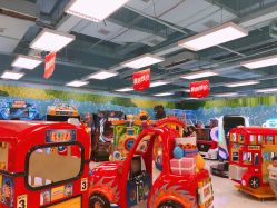 -莫莉幻想儿童乐园(郑州丹尼斯三天地店)