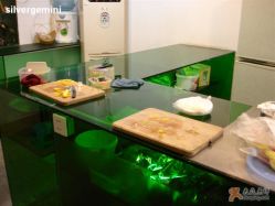 整蛋糕的工作台-明匠曲蛋糕西点屋(穗花新村店)