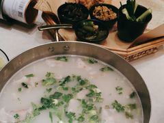 -丁里羊肉小镇(天鹅湖总店)