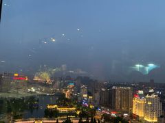 -云顶旋转自助景观餐厅