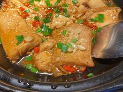 -费大厨辣椒炒肉(万家丽一店)