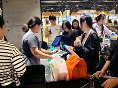 -胖东来生活广场(健康路店)
