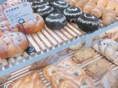-焙丽拾光(麦凯乐直营店)