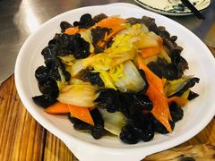 -东北农家院·铁锅炖(莘庄店)