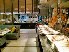 自助取餐区-万达文华酒店·48F云端窗景美食汇自助餐厅