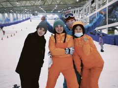 -乔波室内滑雪场