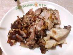 肘子肉-宝光熏肉鞋底火烧(新街口店)