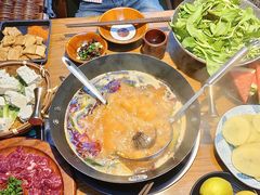 -贵厨酸汤牛肉(花果园国际中心店)