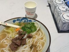 -鑫花溪牛肉米粉(凤凰街创始总店)