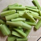 肉价上涨还是停不下来的仔排黄瓜汤