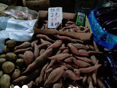 -大商机场前石材建材家具大市场