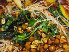 -周良天山牛杂城(天山路总店)