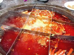 -红九格老火锅(三峡广场店)