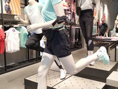 -adidas(印象城购物中心店)