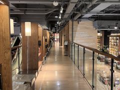 -半山书局(新世纪商城店)