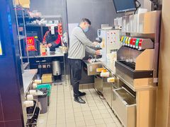 -麦当劳(杭州三花国际店)