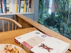 -谷咖啡·鲜花绿植花园餐厅