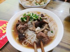 红烧排骨粉-一品香粉馆(官黎路店)