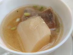 萝卜牛肉汤-燕子煨汤(山海关路店)