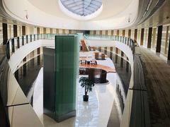 -上海滴水湖皇冠假日酒店