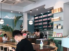 大堂-WHEN PIGS FLY当猪飞