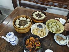 -吾介小籠館