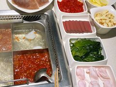 -海底捞火锅鲜切牛肉主题店(长寿路店)