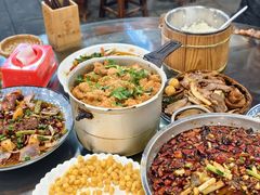 -聚八方土菜馆(余松路店)