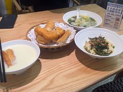 -弄堂咪道-饭香·面香·馄饨香(汇锦广场店)