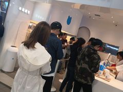 等位区-兰熊鲜奶(西直门凯德mall店)
