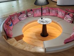 -涨巢·潮玩水疗局