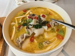酸汤煮雪花鱼-黑明餐厅(白鹭洲店)