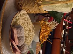 -咕嘟草帽鱼·牛奶一样的鲜鱼汤(包河万达广场创始店)