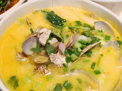-何记花甲(海岸城旗舰店)