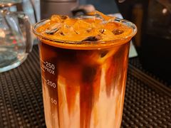 冰拿铁-红糖商店复古咖啡酒馆