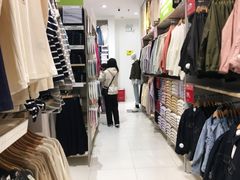 -优衣库(上海金桥国际商业广场店)