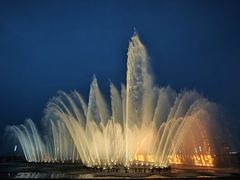 -东港音乐喷泉广场