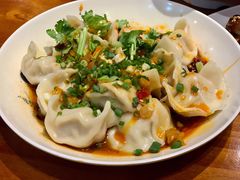 手工包的钟水饺-爆炸头阿姨小四川正宗川味小吃(无任何分店)