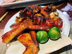 -东海岸人工湖美食村