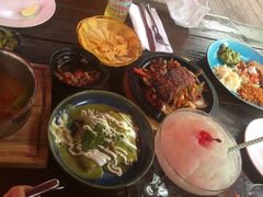 -Pistolera Mexican Cantina女枪手墨西哥餐厅(碧云路店)