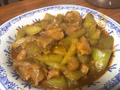莴苣烧牛筋-大隐隐于市私房菜(保和小区店)