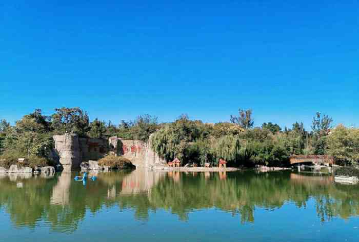 天通艺园-"天通艺园,绝对一流的街心公园,环境幽雅一.