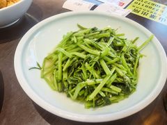 -川流不息·地道川菜·小龙虾(松东路店)