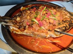 -鸣记脆皮烤鱼(三八广场店)