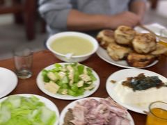 -宝瑞门钉肉饼店