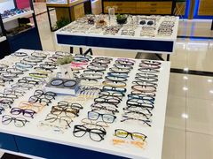 -三叶眼镜城·好视力眼镜店