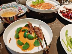 -海派悦庭·海胆烧麦·新融合菜(凯德广场店)