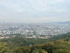 -灵岩山风景区