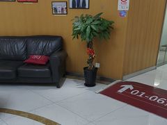 -雅悦齿科(顾村公园店)