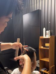 -DCP BarberShop 男士理容·剃须修面·烫染